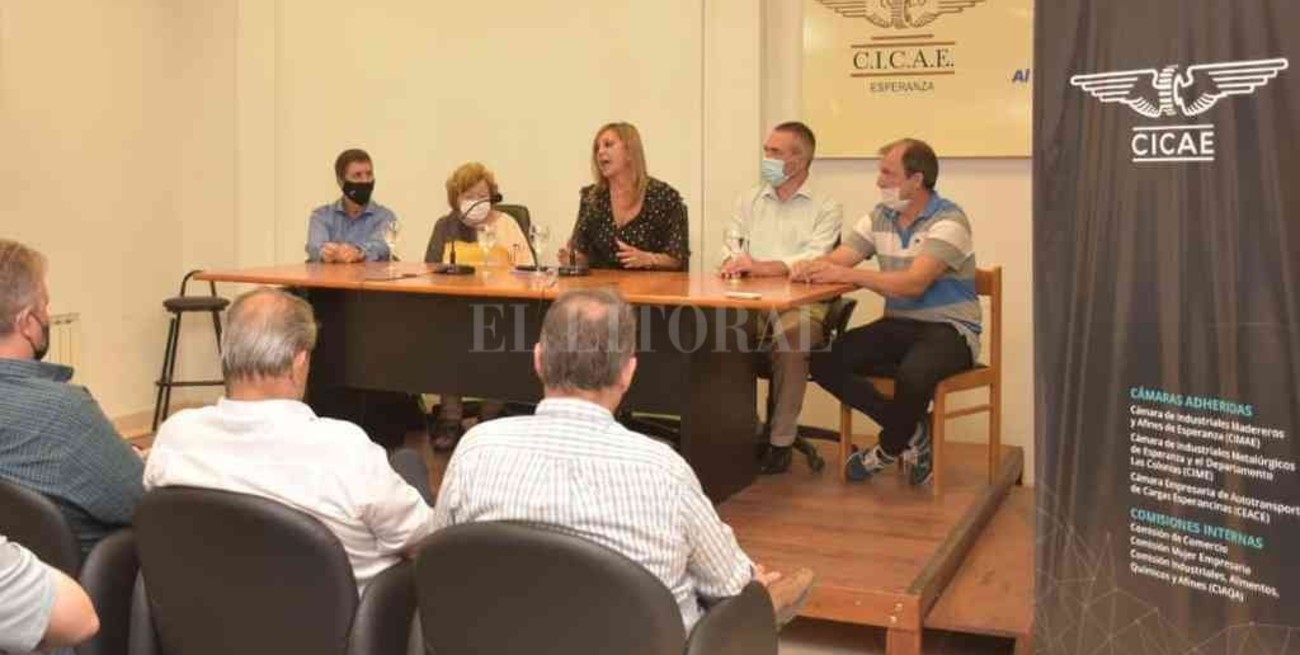 Pirola: "Impulso el trabajo coordinado del sector público y privado de manera permanente"