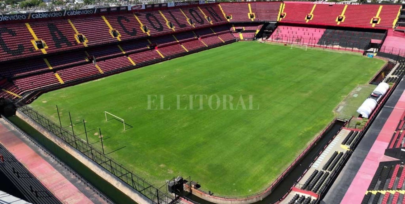 La cancha de Colón ya está lista para el clásico santafesino