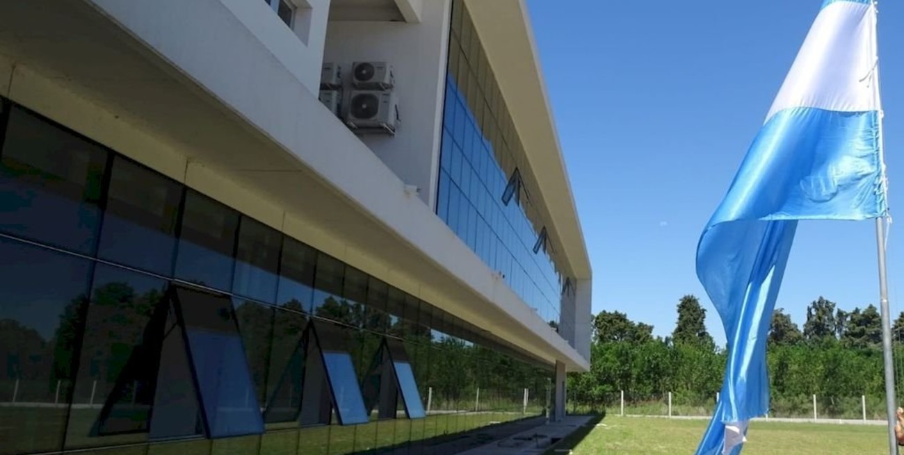 El Instituto N° 4 de Reconquista y una colecta para mudarse al nuevo edificio