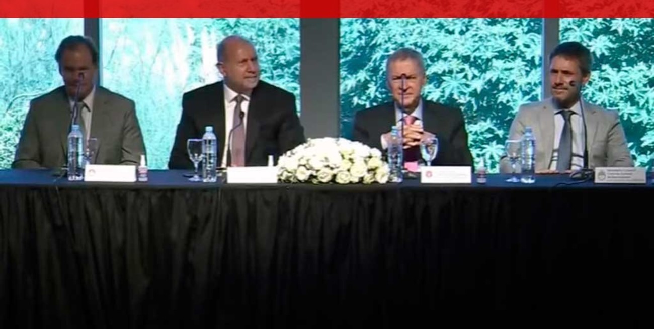 En vivo: Perotti le traspasa la Presidencia Protémpore de la Región Centro a Schiaretti