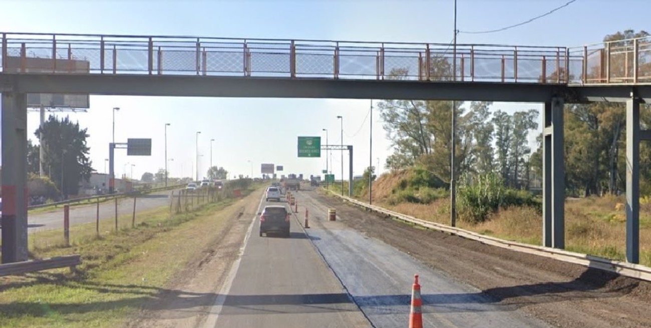 Asalto termina con un joven muerto y un hombre herido en el inicio de la autopista Rosario-Córdoba