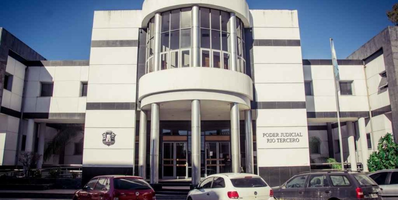 Abusó a su hijastra, le produjo una discapacidad visual y la embarazó