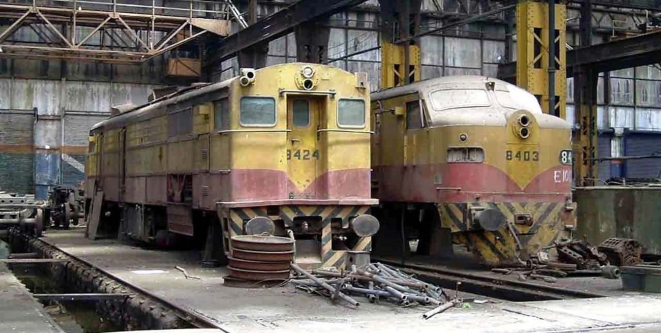 A seis años de su vaciamiento, los talleres ferroviarios de Pérez siguen cerrados y sin fecha de reapertura