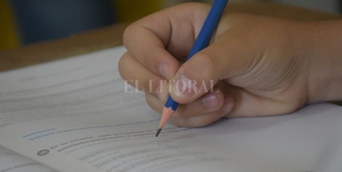 Cantero anunció que Santa Fe sumará media hora más de clases en primaria