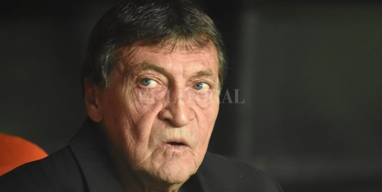 Falcioni: "Vamos a pelear los dos frentes"