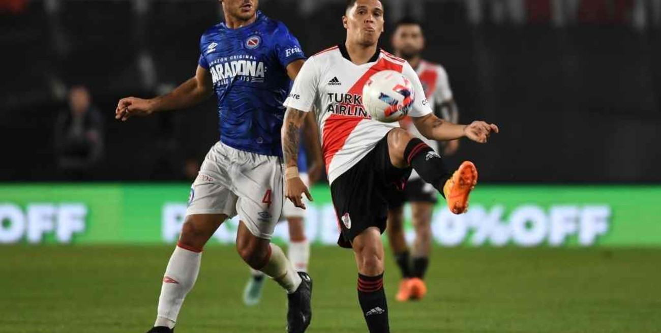 En un partido de ida y vuelta, River ganó ante Argentinos Juniors por 4 a 2  