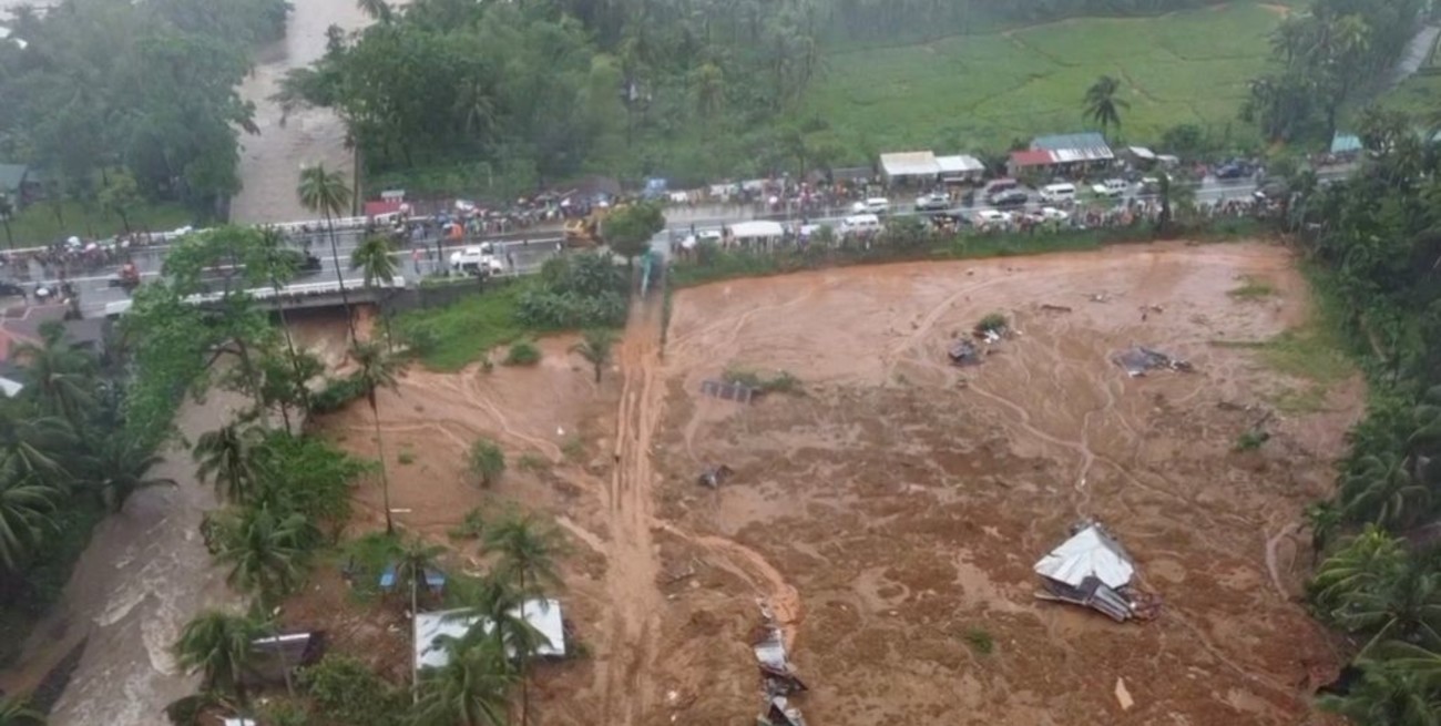 Ya son 133 los muertos por aludes e inundaciones en Filipinas