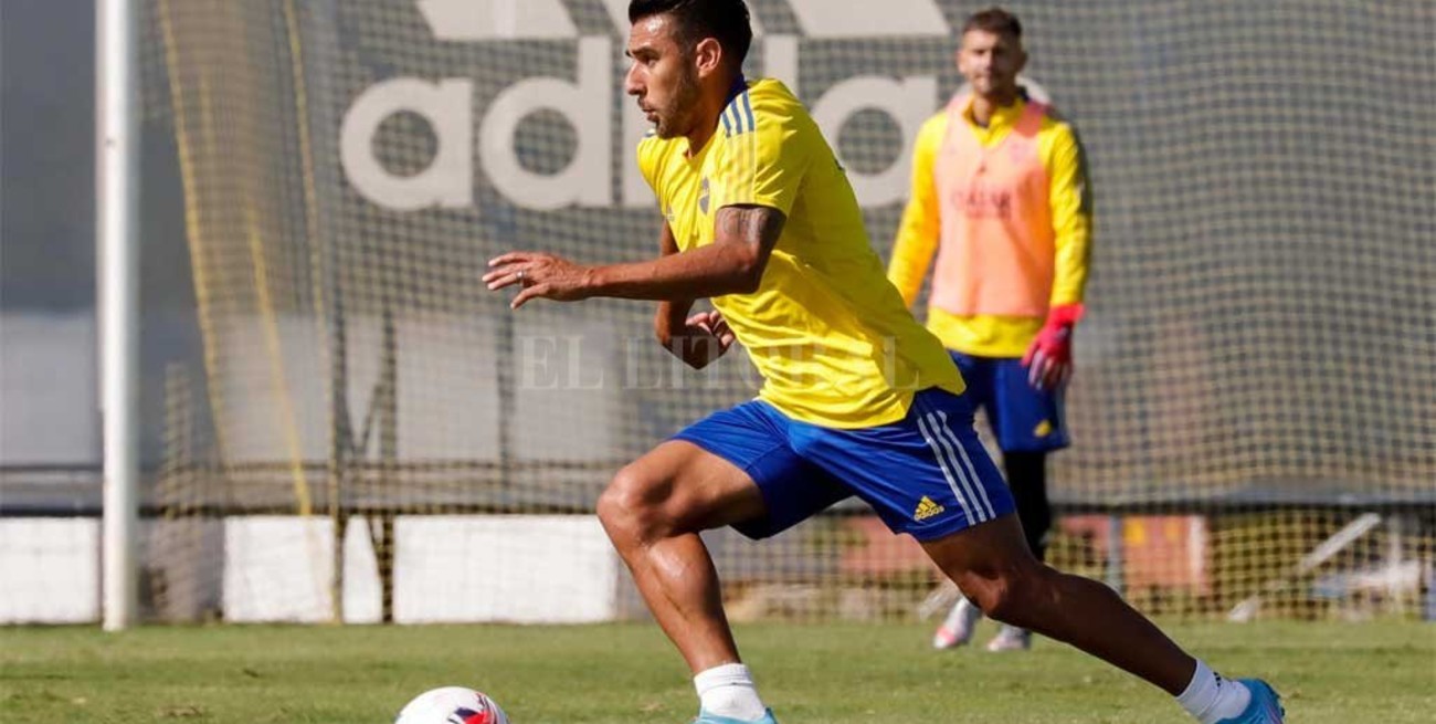 En medio del escándalo "Toto" Salvio se presentó a la práctica de Boca 