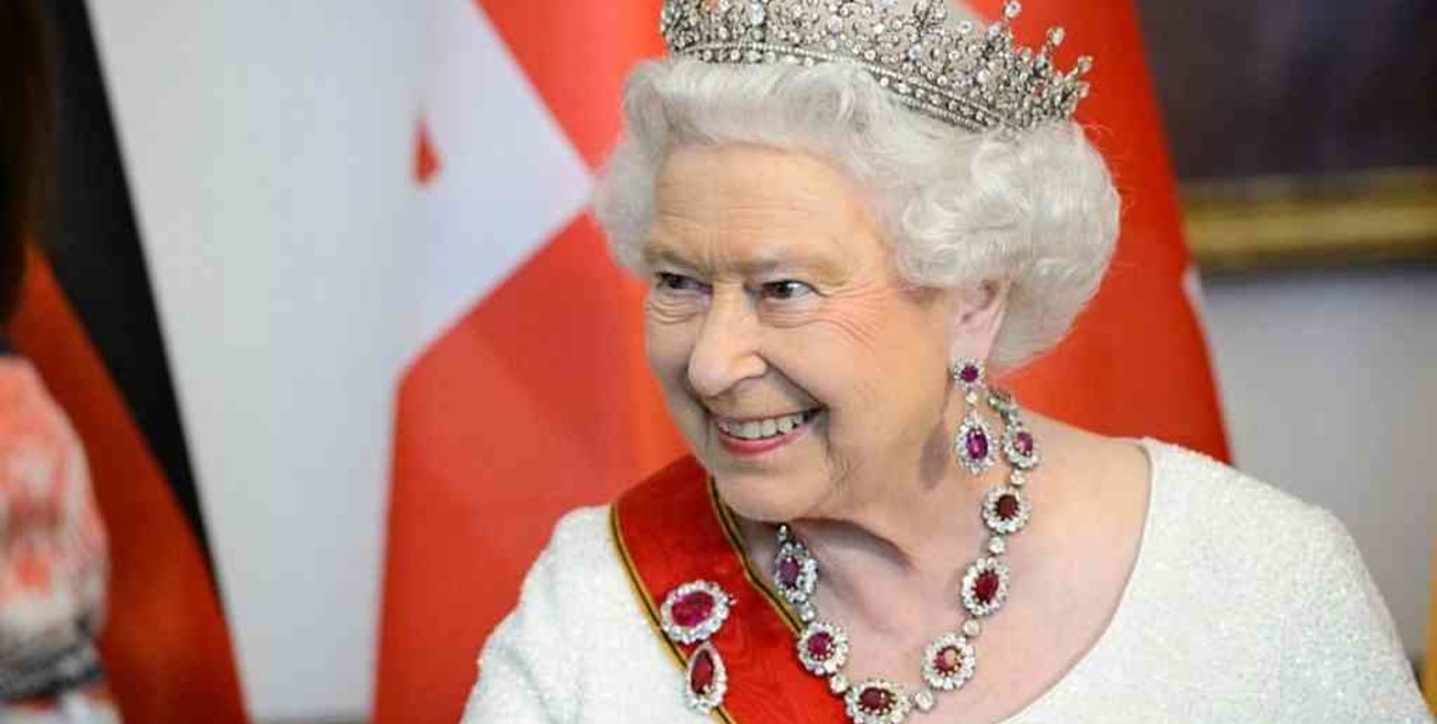 Los looks más icónicos de la reina Isabel II por su Jubileo de Platino