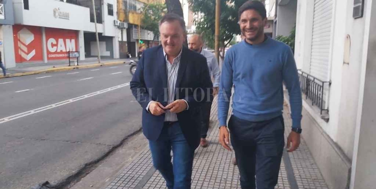 Michlig asume la presidencia de la UCR y llamará a "construir futuro"