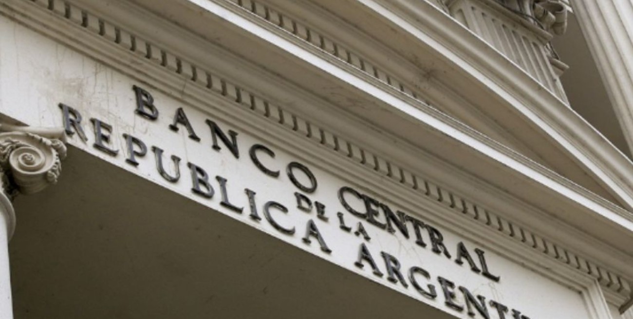 La acumulación de reservas se encuentra por debajo del promedio y no alcanzaría la meta del acuerdo con el FMI 