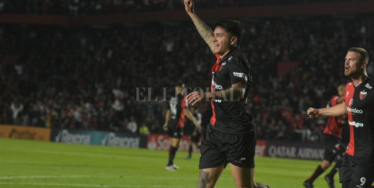 Colón disfrutó de "La Pulguita" Farías