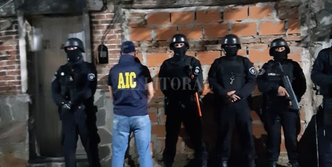 Allanan y detienen a una pareja de asaltantes 