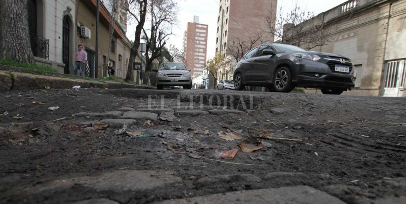 Ambicioso plan de bacheo en Santa Fe: a qué barrios les toca