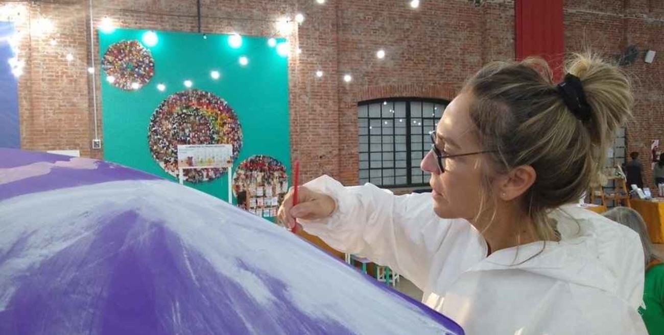 Stella Brieva en Santa Fe: un viaje astral en la nave de su arte