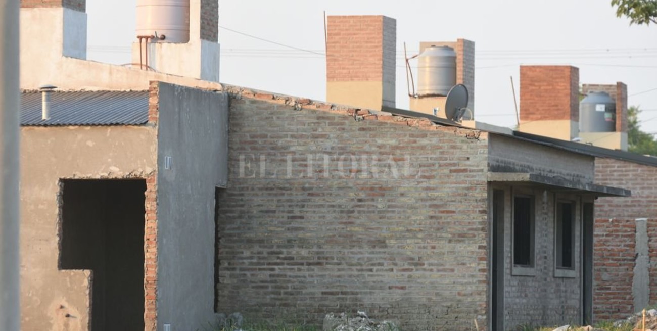 Santa Fe y Nación invierten $ 47.500 millones para construir 10.713 viviendas