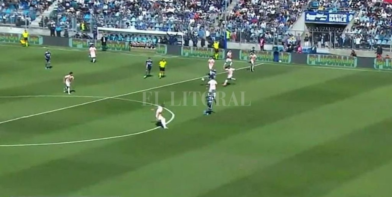 El VAR quedó abierto a la siesta en La Plata