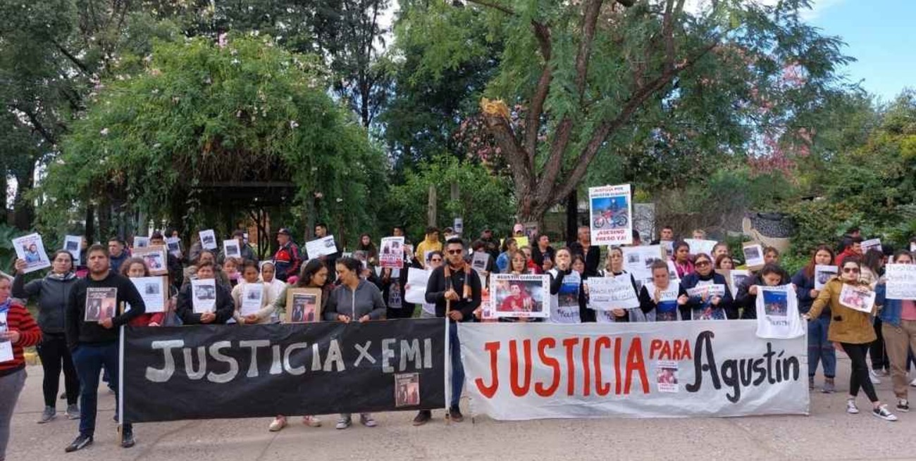 Familiares de víctimas de accidentes viales reclamaron frente a la fiscalía