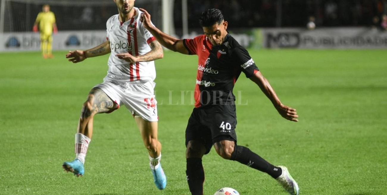 Sobre la hora, Estudiantes se lo empató a Colón en Santa Fe