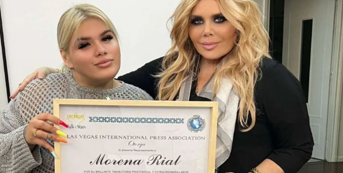 Condecoraron a More Rial en el "Paseo de las Estrellas" de Las Vegas