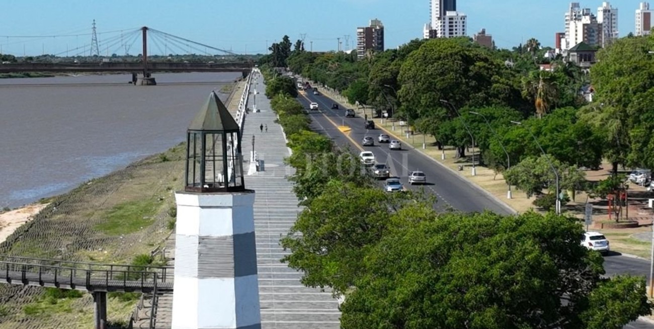 Sábado con cielo despejado en la ciudad de Santa Fe