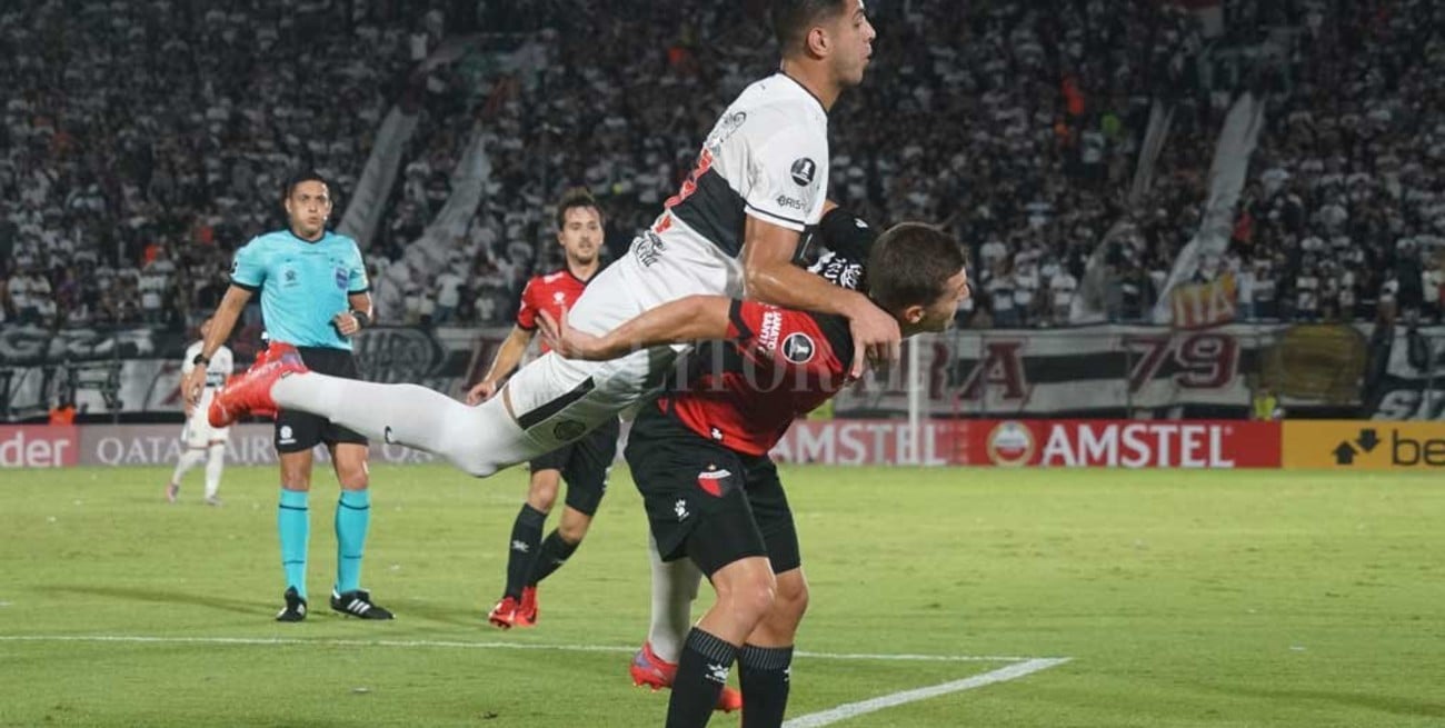 A Colón le tiraron gas pimienta  en la cara: ¿quién hace de D'Onofrio?