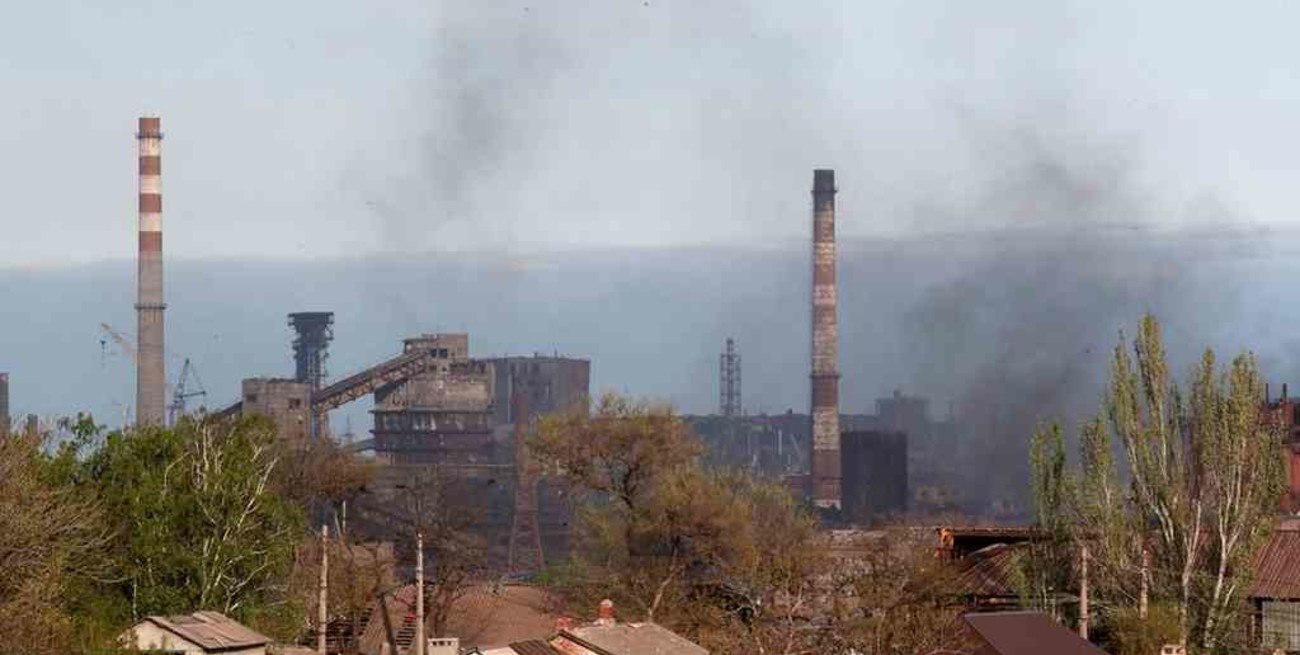 Ucrania denunció "violentos combates" en la acería de Mariupol, pero el Kremlin lo niega