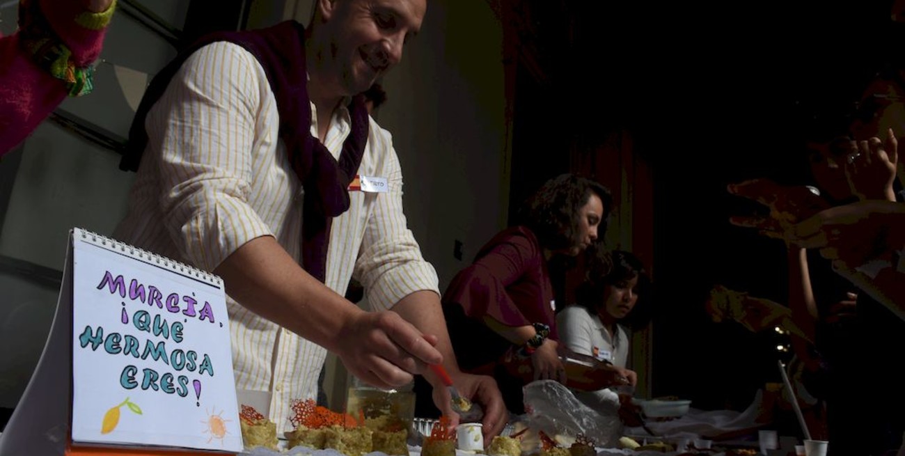 Los alumnos de intercambio internacional de la UNL cocinaron sus comidas típicas
