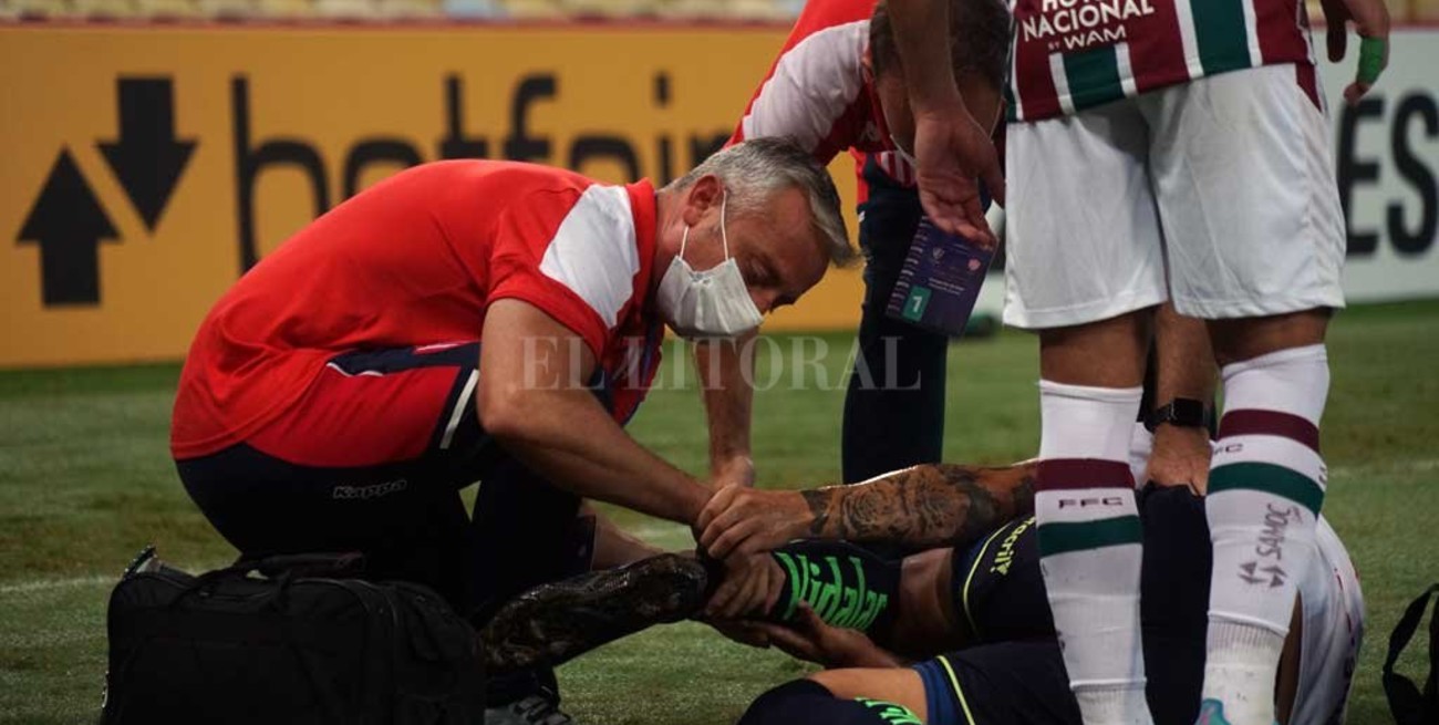 Blasi, Vera y Moyano en  la enfermería tatengue