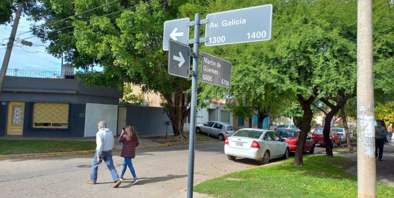 Asaltada y golpeada por "motochorros"