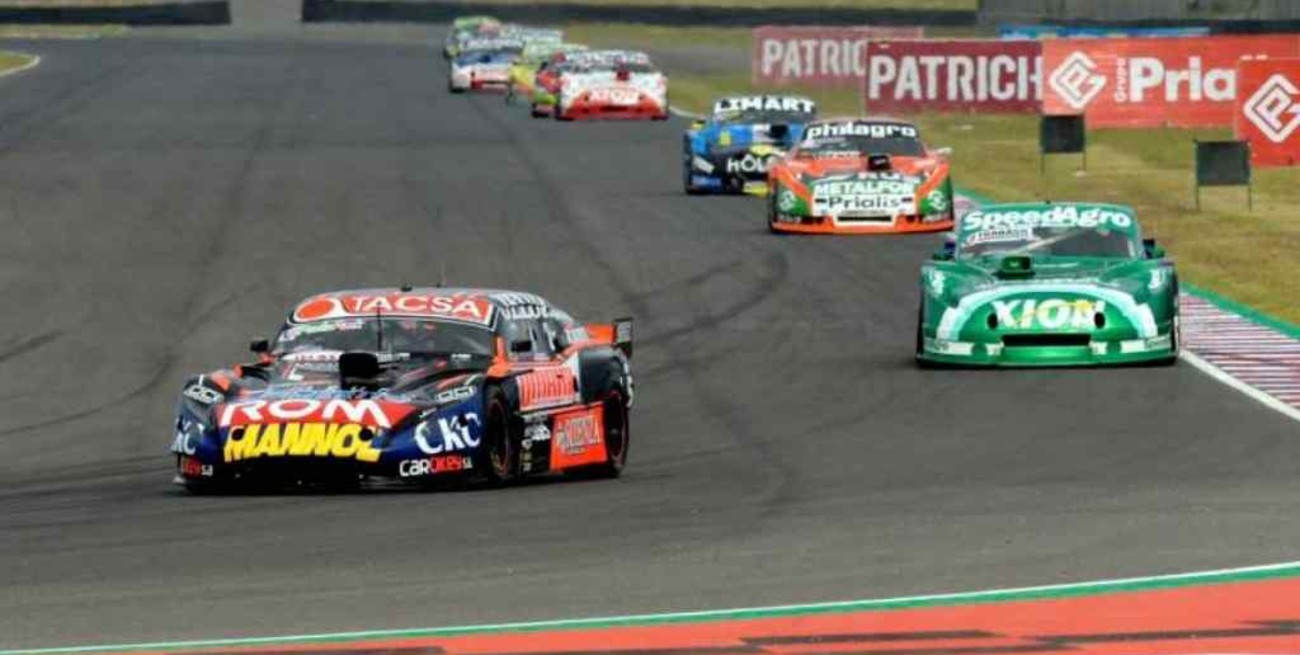 Santiago Mangoni se impuso en el Turismo Carretera de Termas de Río Hondo