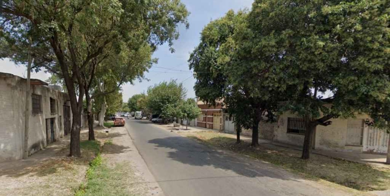 Rosario: balean un auto que terminó incendiado