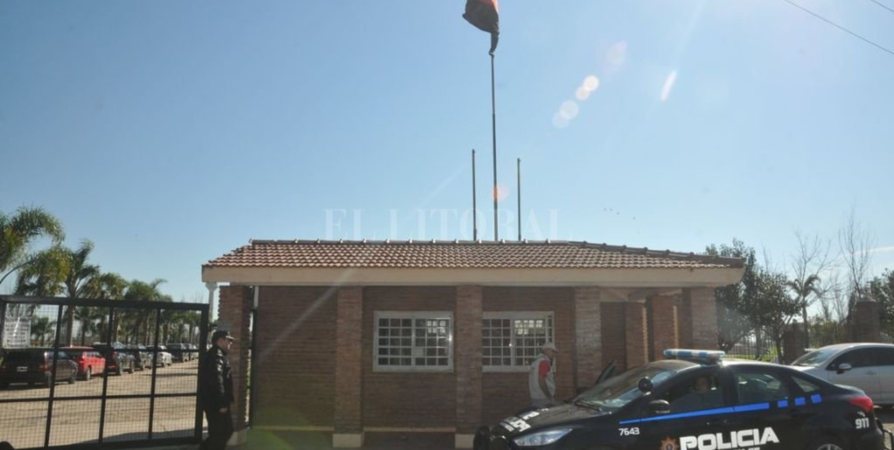 Jugador del club Cosmos F.C. causó daños en el predio de Colón