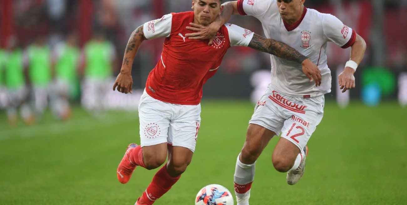 Independiente goleó a Huracán y lo dejó afuera de los cuartos de la Copa de la Liga
