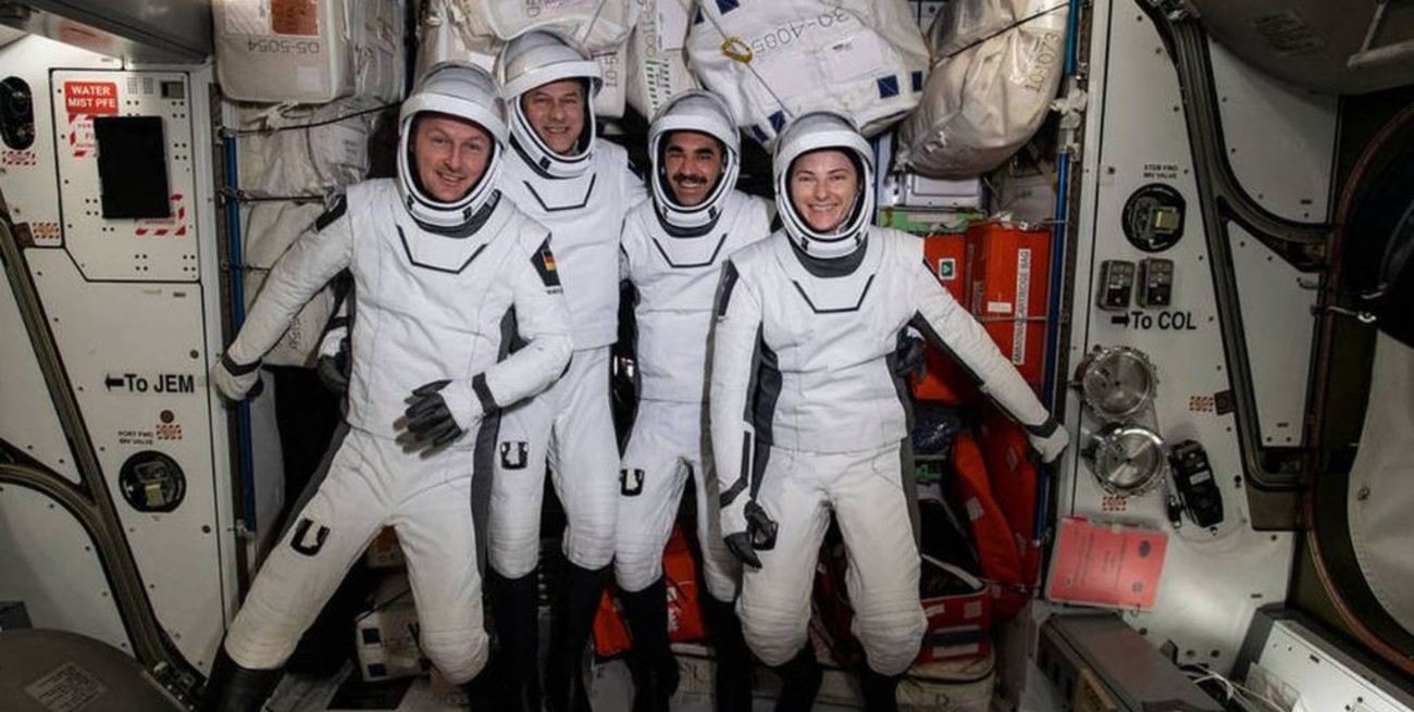 Después de estar seis meses en el espacio regresó a la Tierra la cápsula espacial SpaceX