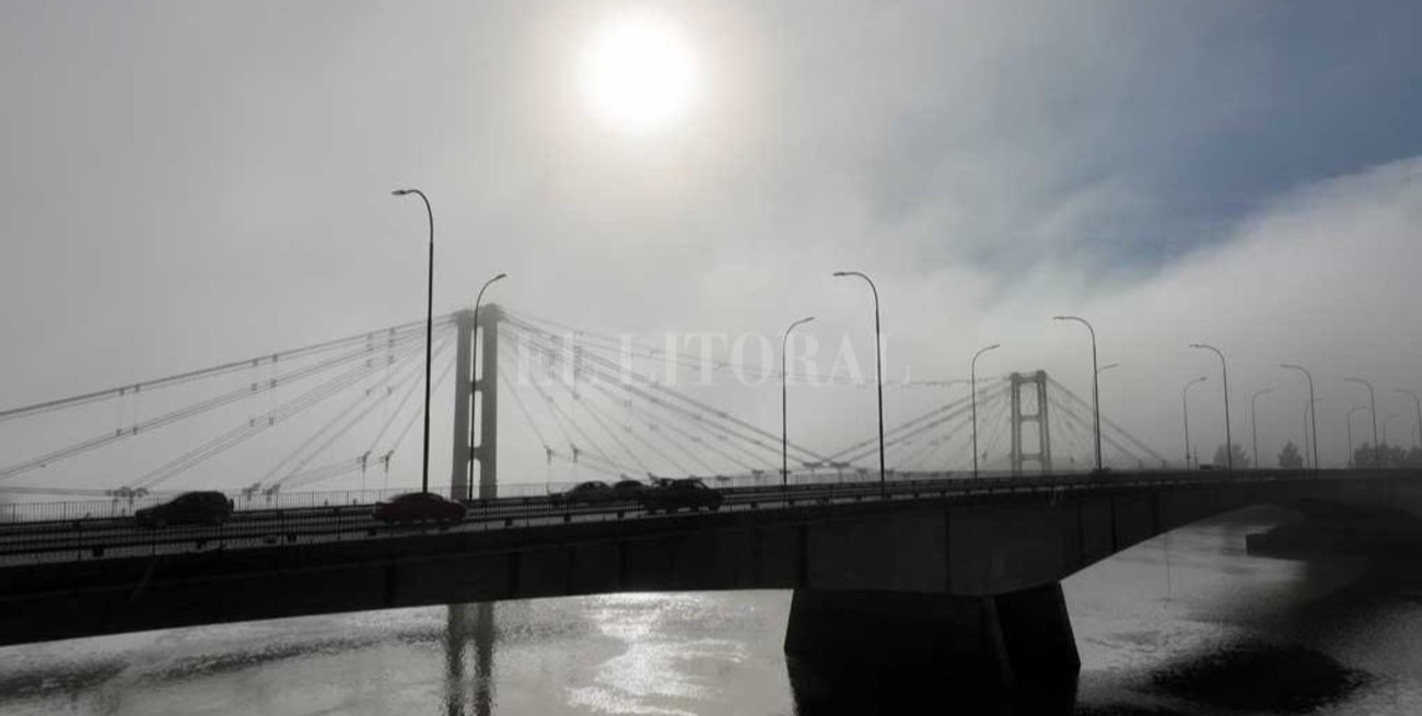 Lunes agradable pero con neblina en la ciudad de Santa Fe
