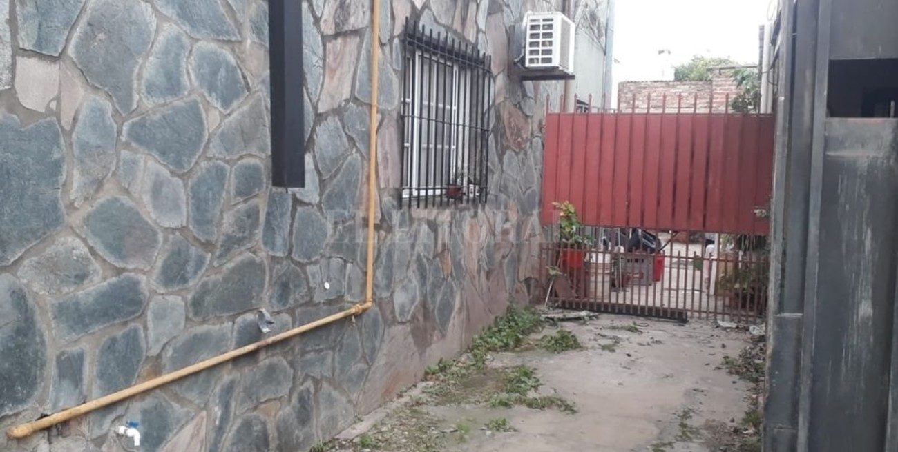 Salió por un estudio médico y al volver halló su casa "desvalijada"