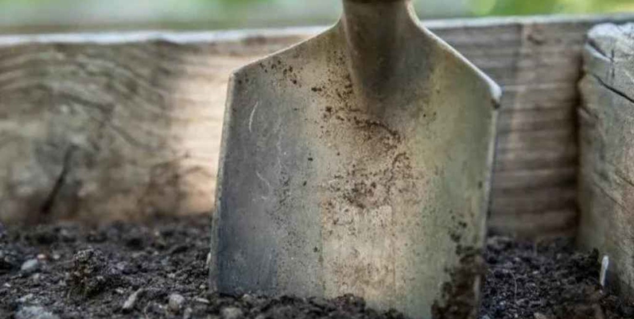 Mató a su esposa y murió de un infarto mientras la enterraba