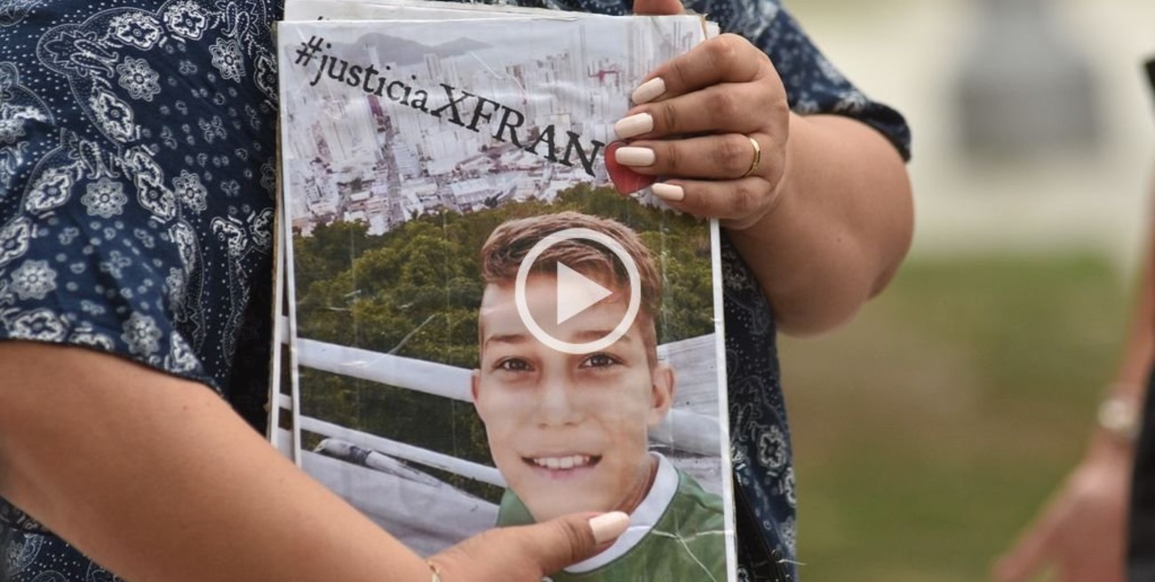 Pintarán una estrella amarilla por Francisco Sueldo en Ángel Casanello 2200 de Santa Fe