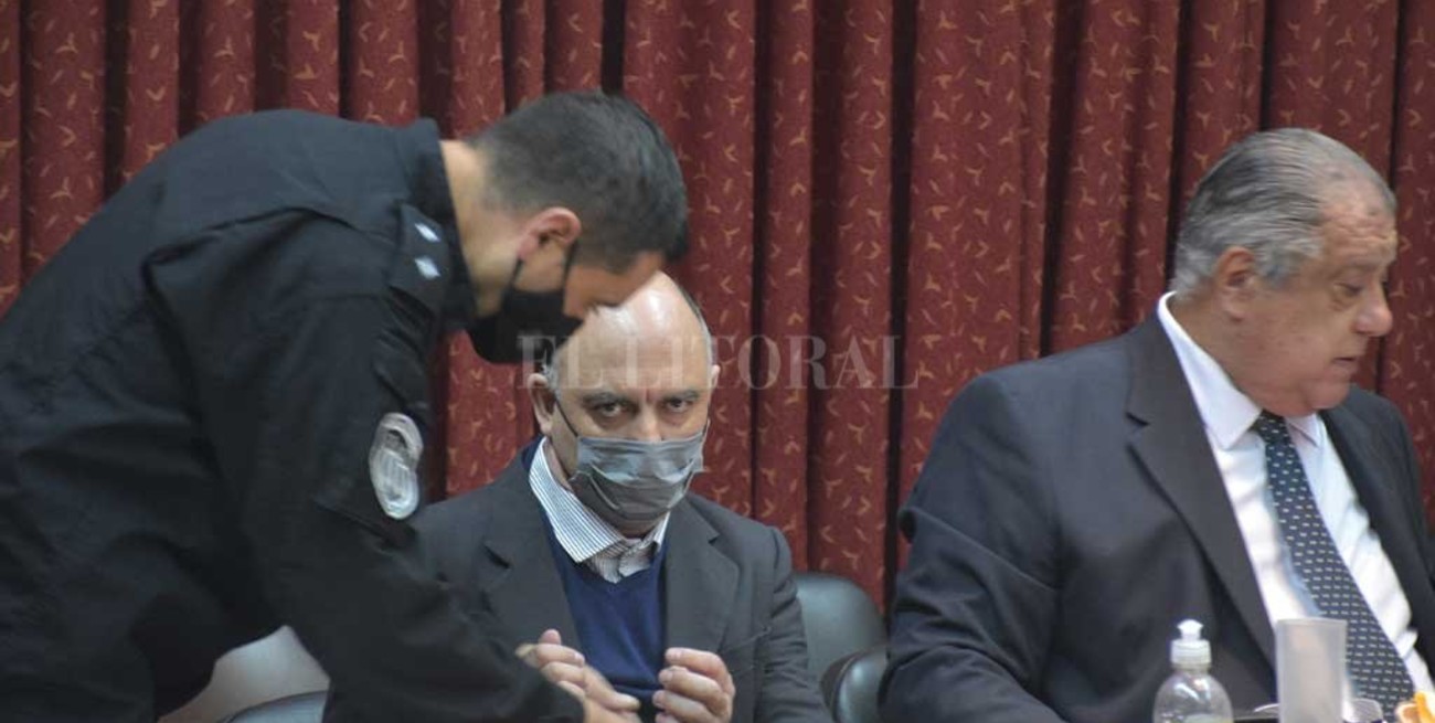 Piden un nuevo juicio para el médico condenado por abusar de dos adolescentes