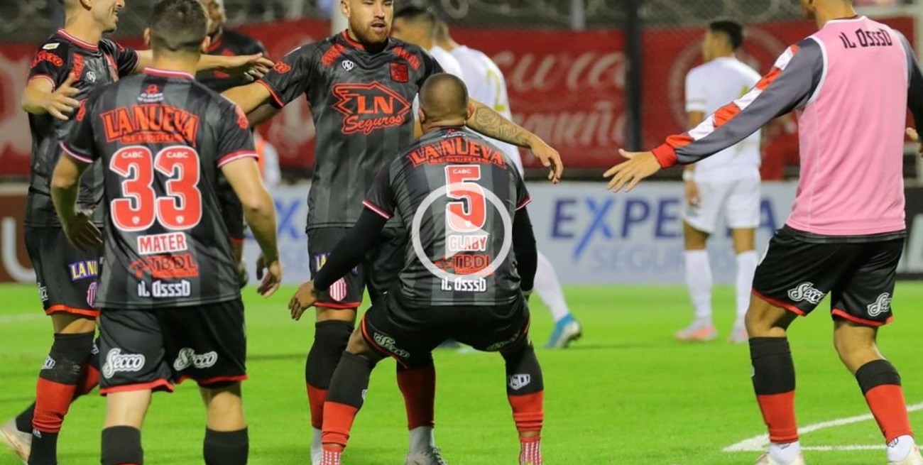 Barracas Central goleó a Acasusso y será rival de River en 16avos de la Copa Argentina