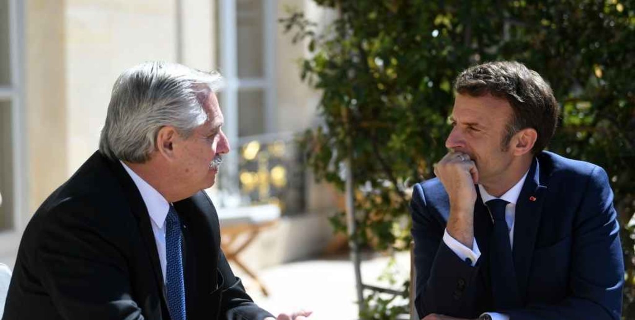 Una reunión a solas y los regalos para Francisco, el color del visita a Francia 