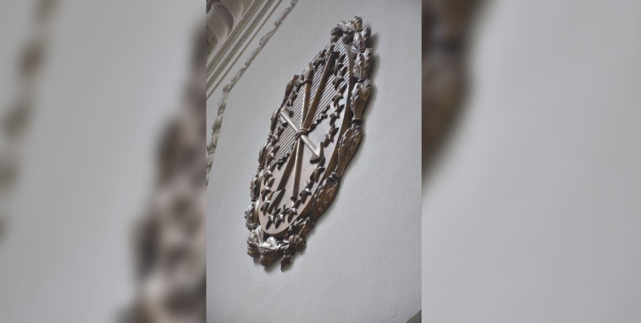 Línea directa: "Ahorrar en un país fundido", "Protocolos del Casino" y otros mensajes