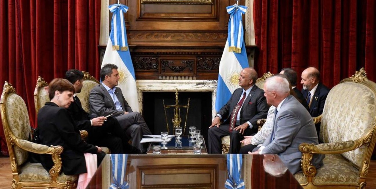 Massa mantuvo un encuentro con el presidente de Rotary Internacional