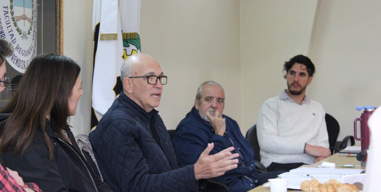 Proyectan que estudiantes del secundario realicen prácticas profesionales en la UTN