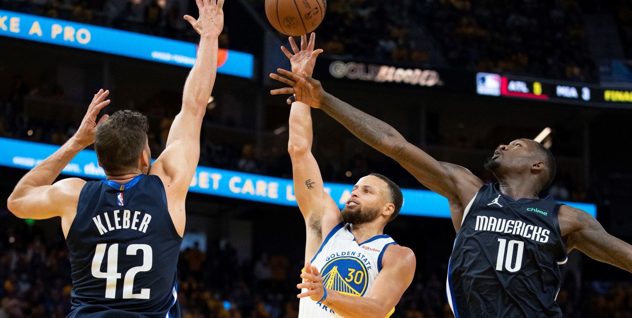 Golden State volvió a vencer a Dallas Mavericks y está 2 a 0 en la final del Oeste