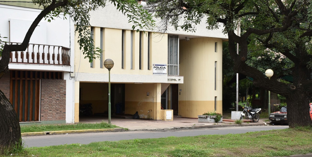 Sexo, wifi y asaditos... la comisaría era una fiesta