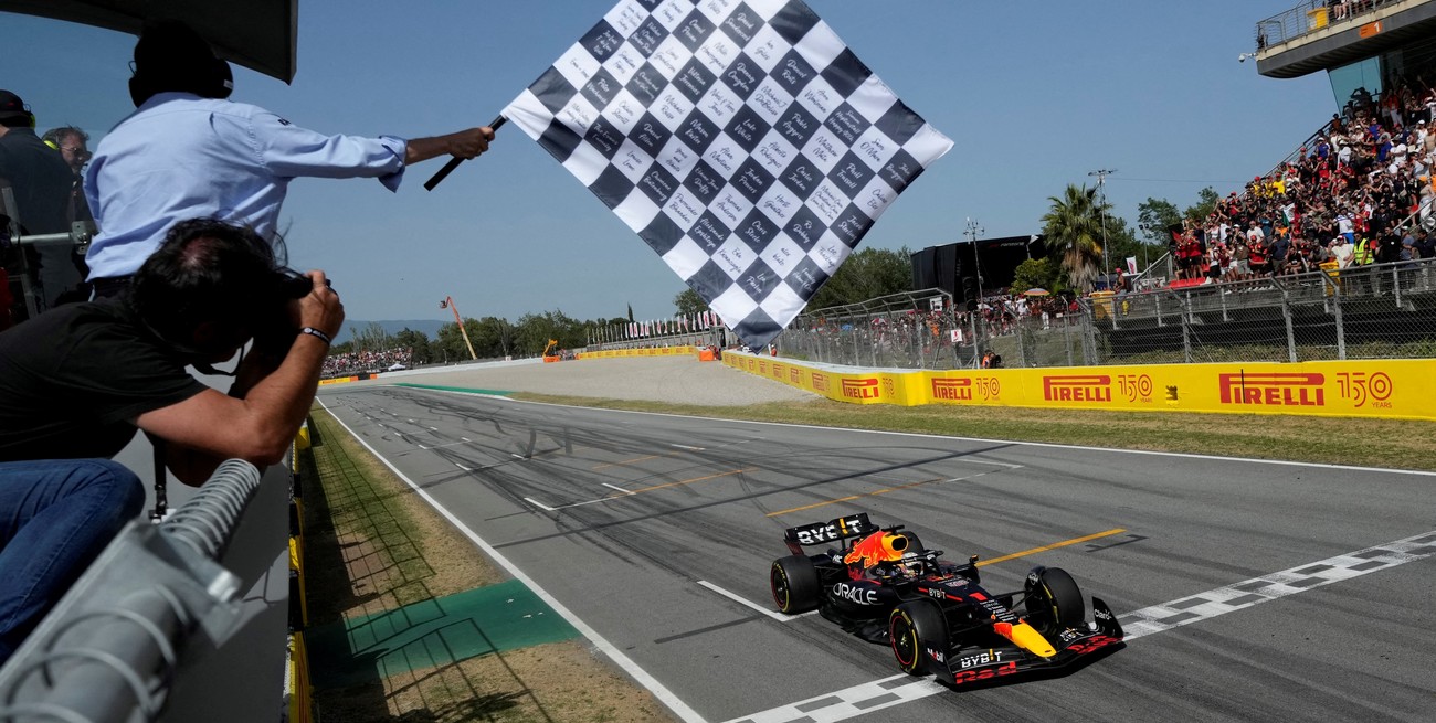 Verstappen se quedó con el Gran Premio de España y es el nuevo líder de la Fórmula 1 