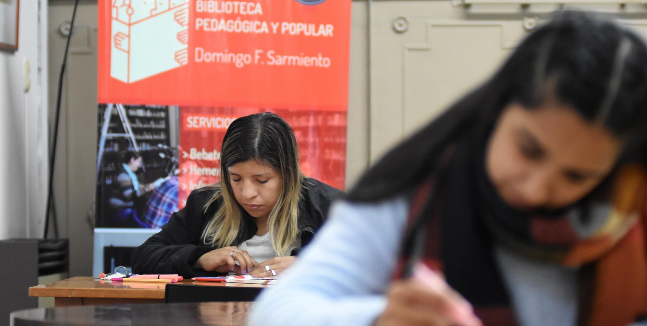 Santa Fe: en su "cumple" 107, la Pedagógica renueva su compromiso social con la lectura