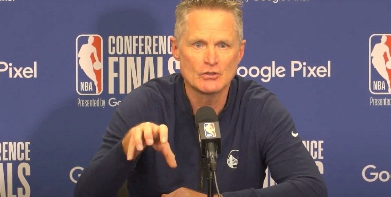Video: Steve Kerr de los Warriors explota y da un fuerte mensaje por el tiroteo en Texas